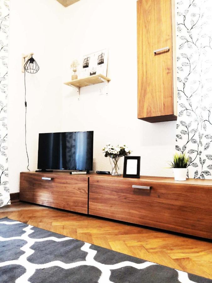 Bankowa 8 Guest Rooms 지엘로나구라 외부 사진