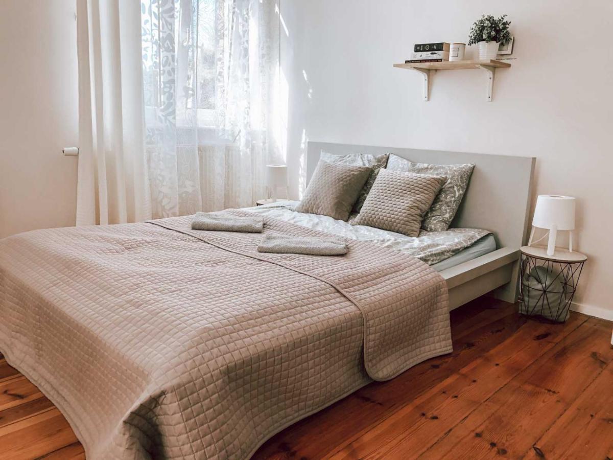 Bankowa 8 Guest Rooms 지엘로나구라 외부 사진