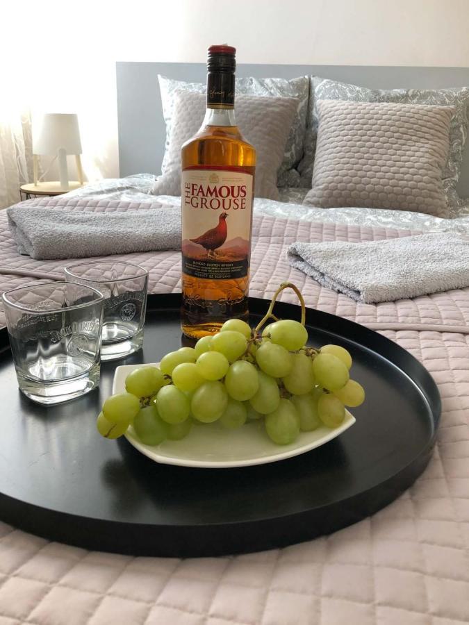 Bankowa 8 Guest Rooms 지엘로나구라 외부 사진