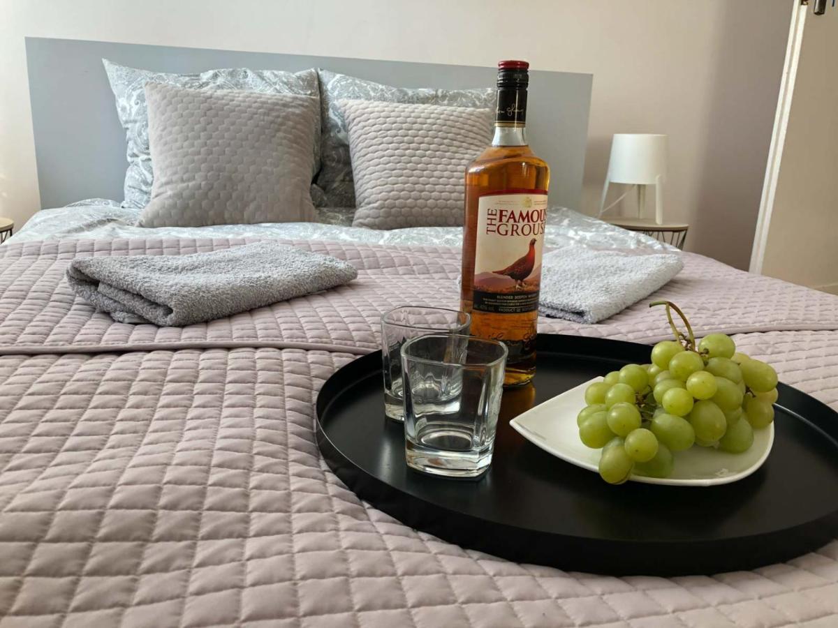 Bankowa 8 Guest Rooms 지엘로나구라 외부 사진