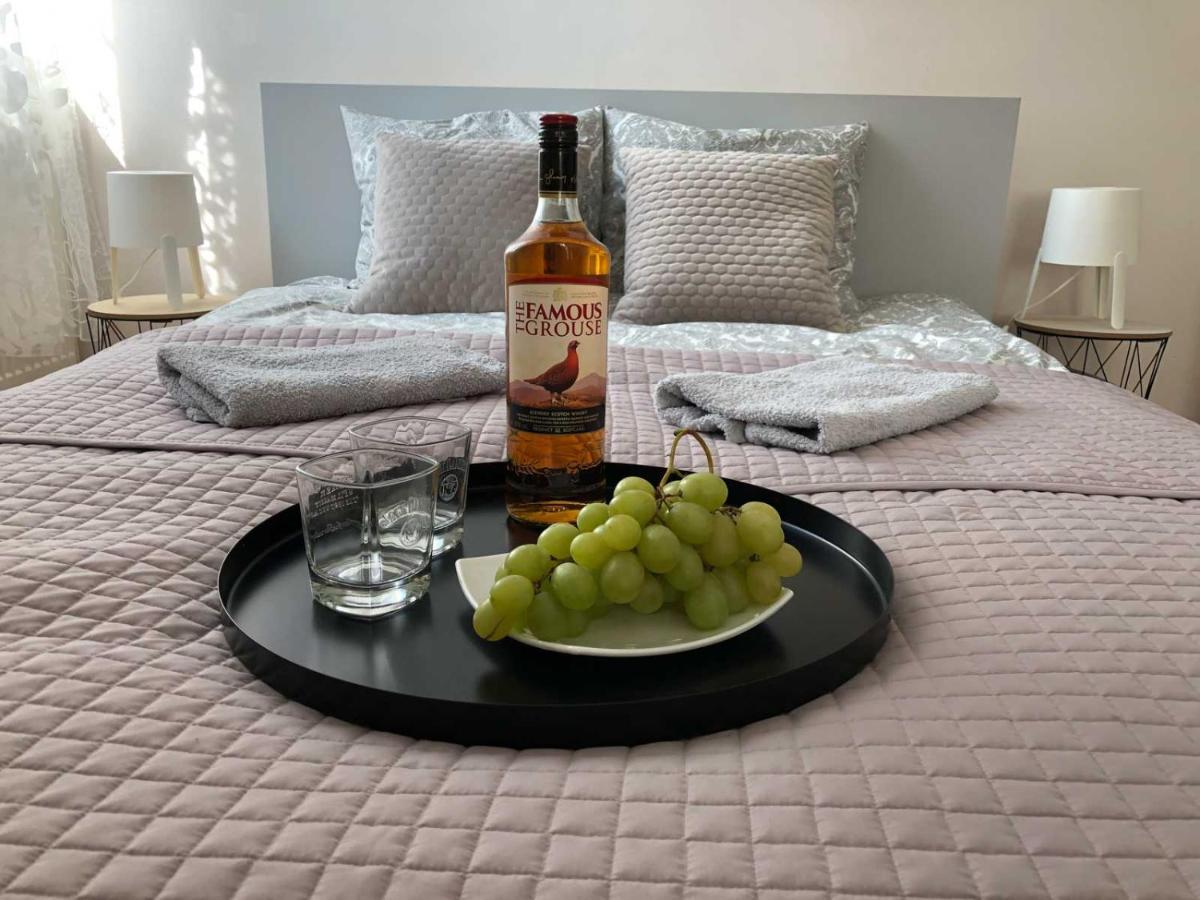 Bankowa 8 Guest Rooms 지엘로나구라 외부 사진