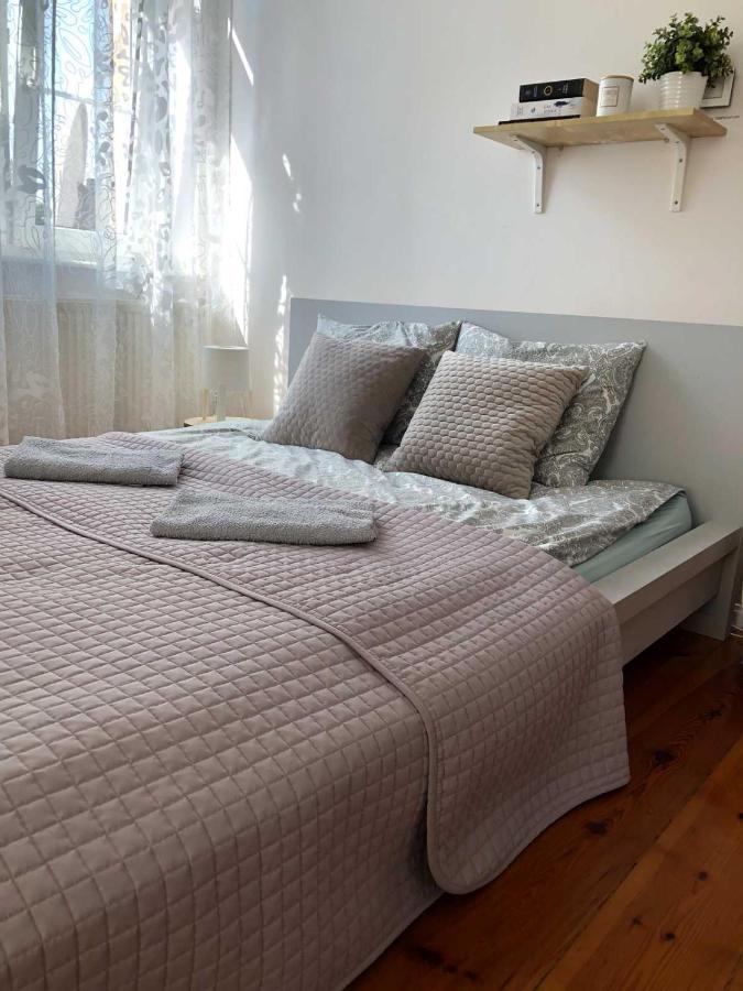 Bankowa 8 Guest Rooms 지엘로나구라 외부 사진