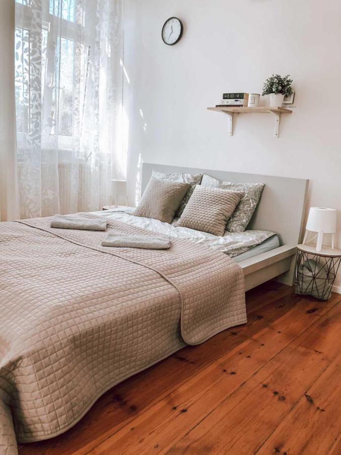 Bankowa 8 Guest Rooms 지엘로나구라 외부 사진