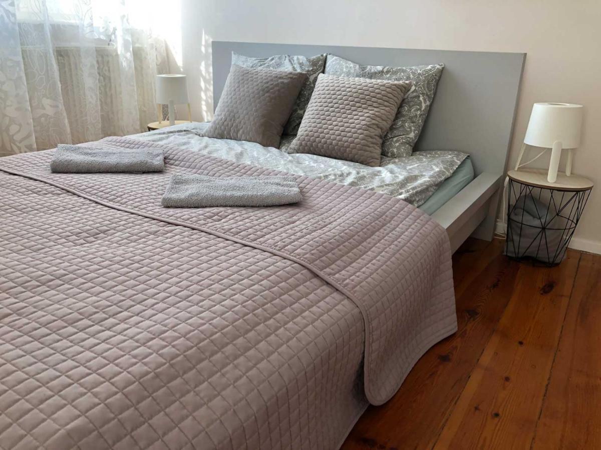 Bankowa 8 Guest Rooms 지엘로나구라 외부 사진