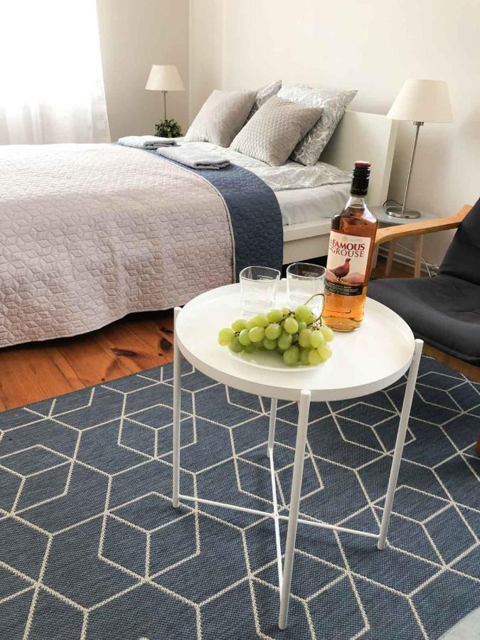 Bankowa 8 Guest Rooms 지엘로나구라 외부 사진