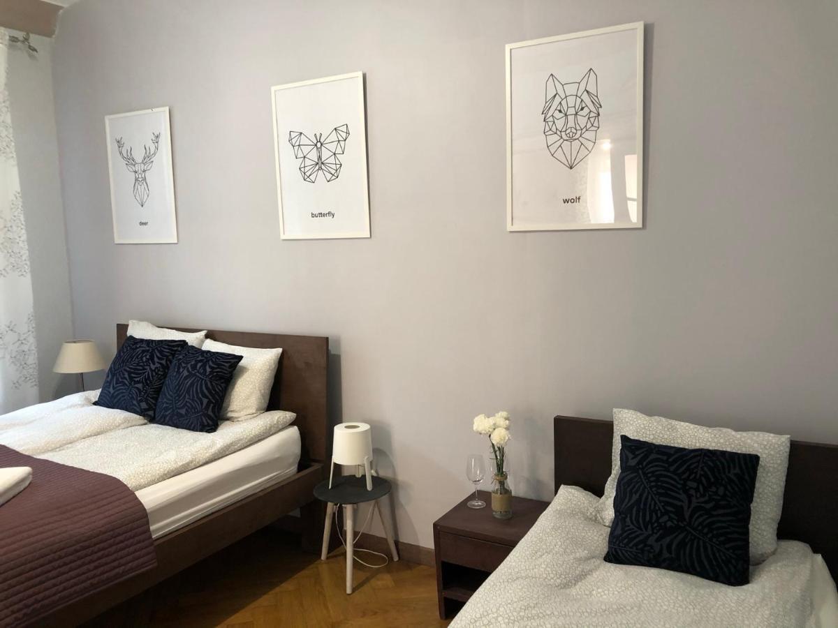 Bankowa 8 Guest Rooms 지엘로나구라 외부 사진